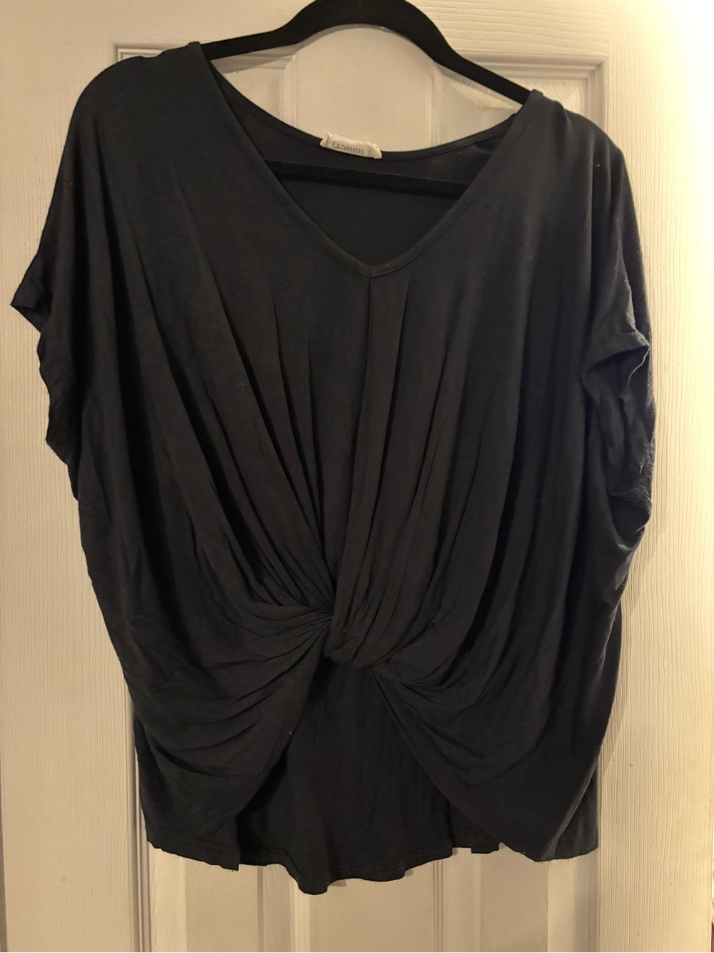 EE:some Women’s Black Twist-Front V-Neck Top Small